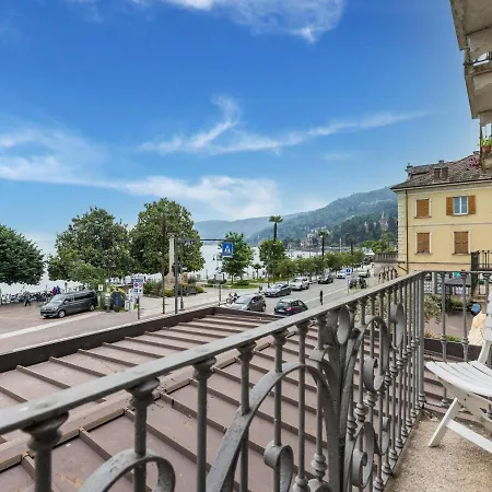 Cozy Mansion Near In Italy
