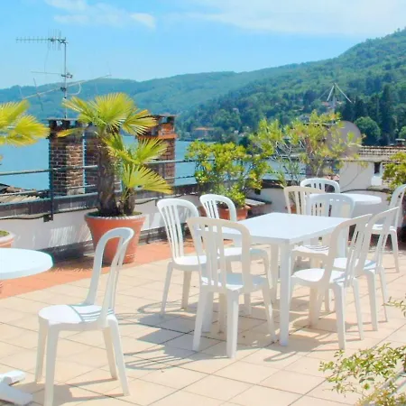 Casa vacanze Cozy Mansion Near In Italy Baveno